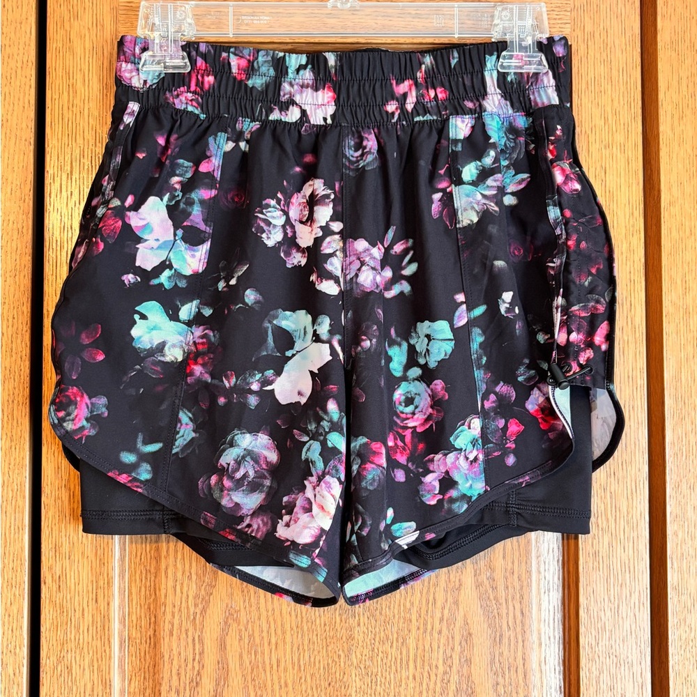 Avia Floral Black Women's hybrid activewear Shorts XS